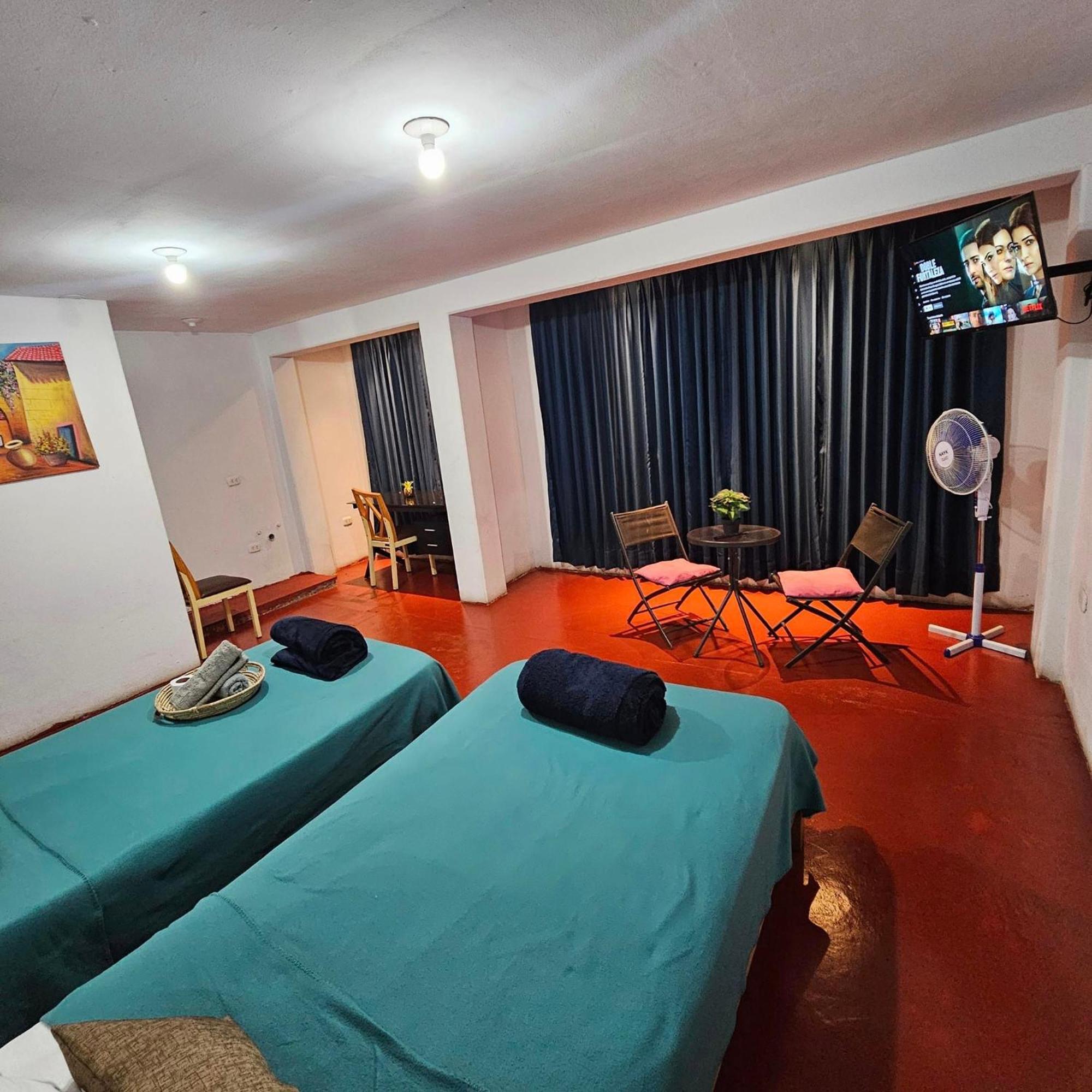 Lima Airport Hostel With Free Airport Pick Up Callao Ngoại thất bức ảnh